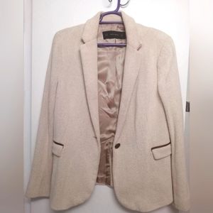Zara's Beige Blazer